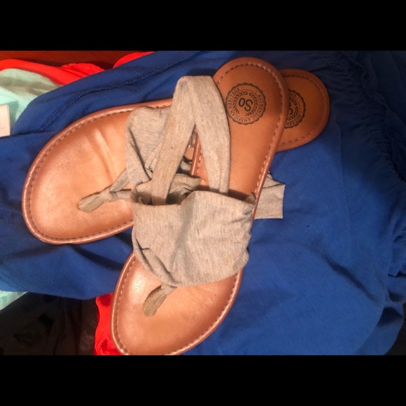 Sandals - Picture 2 of 2